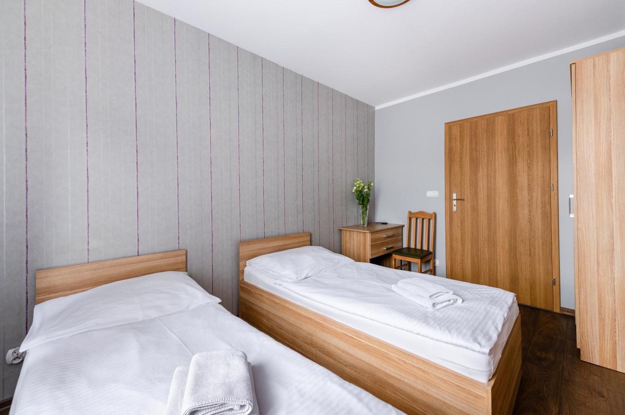 卢布利涅茨Sleep&Go住宿加早餐旅馆 外观 照片